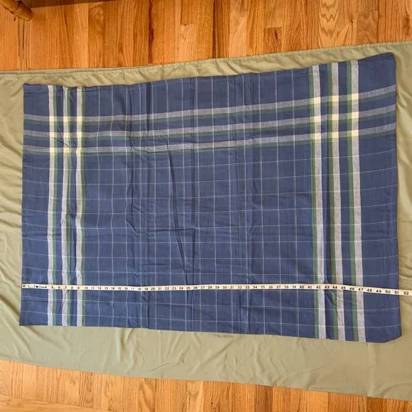 Linen Tablecloth - Rectangle: 50 by 72 Inches - Picture 3 of 6